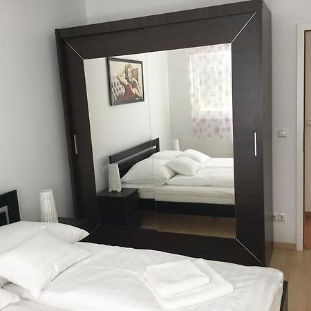 Adam'S Apartment And Free Parking Budapest Extérieur photo